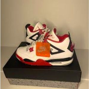 Jordan 4 fire red